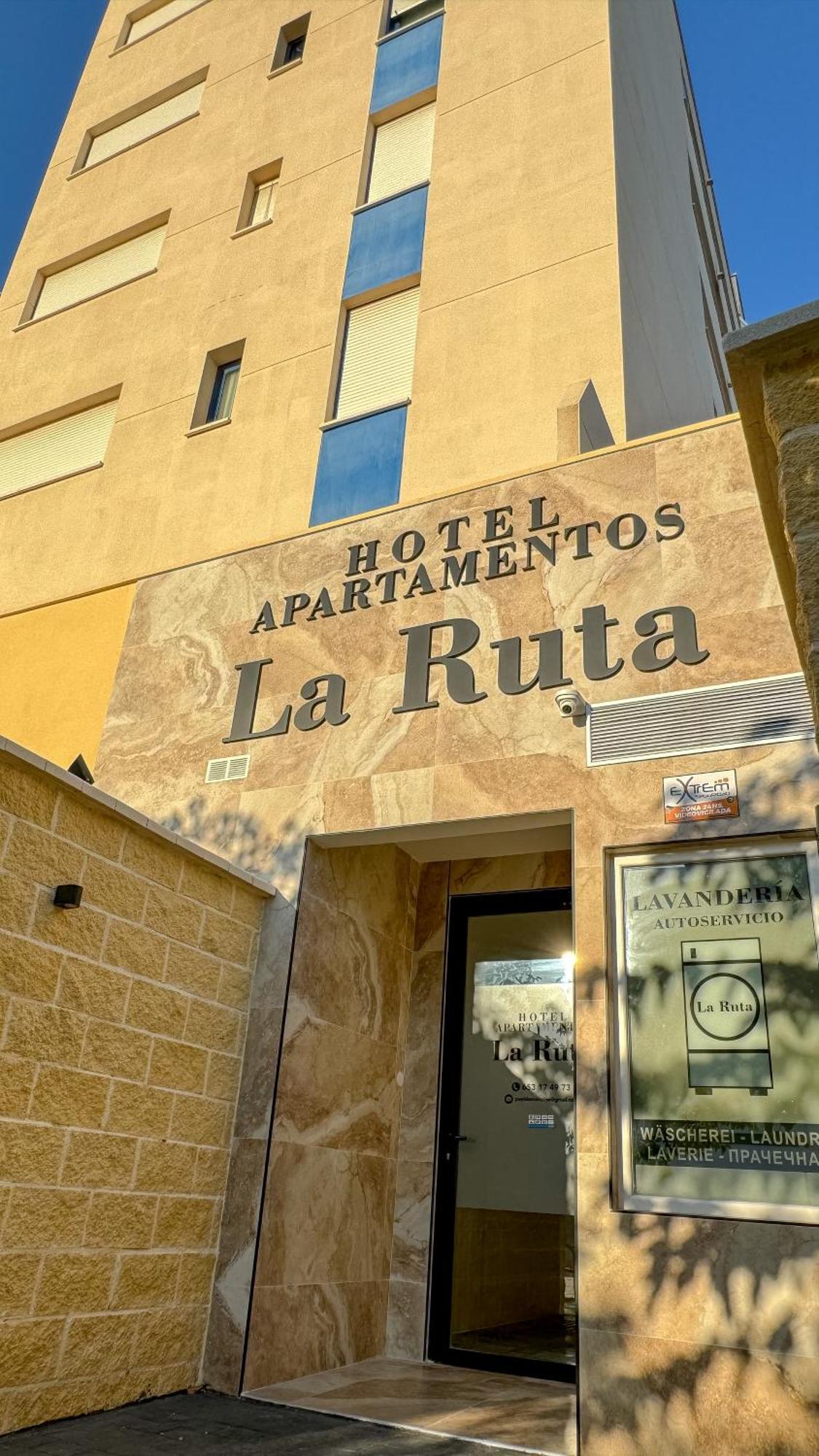 Apartamentos La Ruta Κάλπε Εξωτερικό φωτογραφία